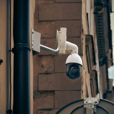 Az Airbnb betiltja a beltéri biztonsági kamerákat